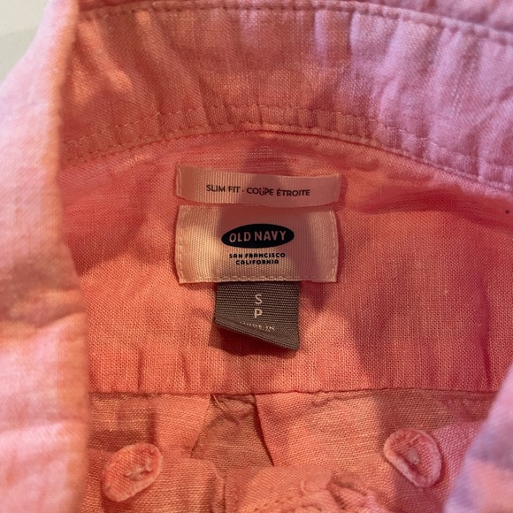 Old Navy Button Down Size Small - Picture 2 of 2